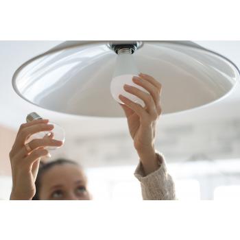  LED Ecobasic A60 E27 15W 840 
