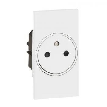  LNW PRISE 2P+T 16A AUTO 