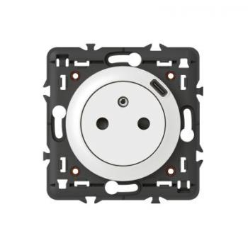  **PRISE 2P+T FR SURF  USB C BL 
