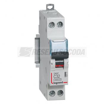  DNX3 1P+NG C32 4500A/6KA 
