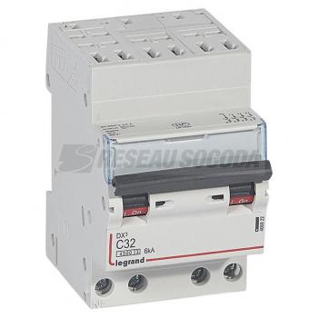  DX3 4P C32 4500A/6KA AUTO 
