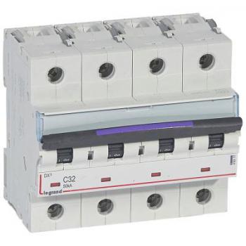  DX3 4P C32 50KA 
