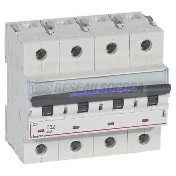  DX3 4P C32 50KA 