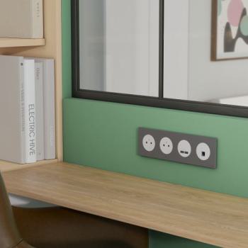  Odace plaque 4 postes gris bas 